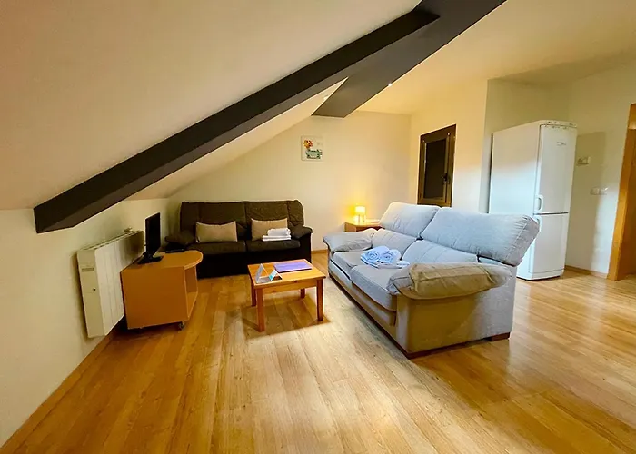 Apartamentos Pantebre 3000