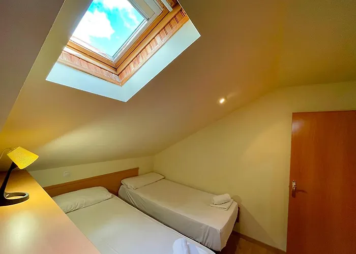 Apartamentos Pantebre 3000